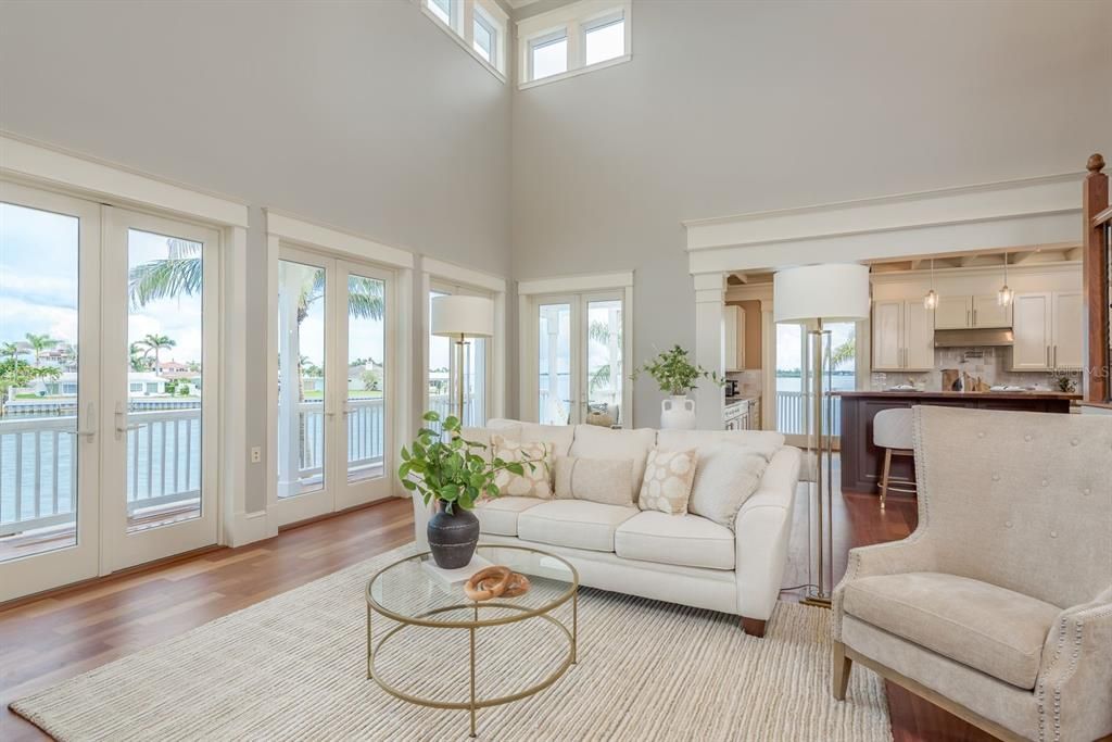 En Venta: $4,250,000 (5 camas, 4 baños, 4039 Pies cuadrados)