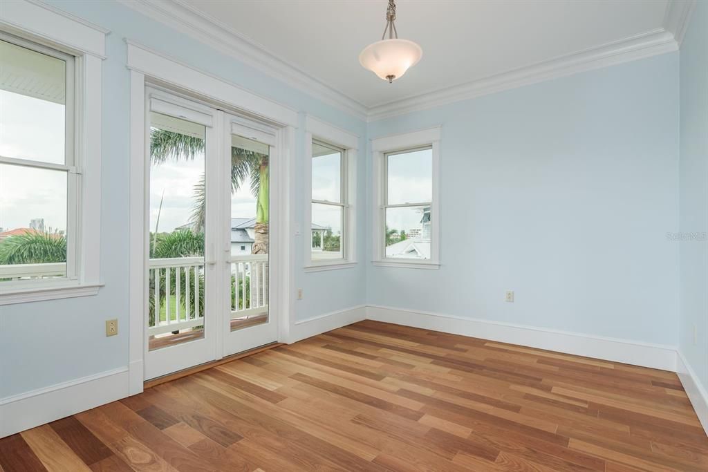 En Venta: $4,250,000 (5 camas, 4 baños, 4039 Pies cuadrados)