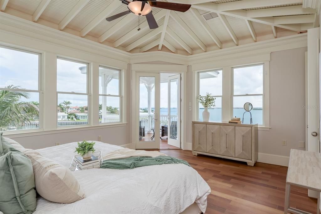 En Venta: $4,250,000 (5 camas, 4 baños, 4039 Pies cuadrados)