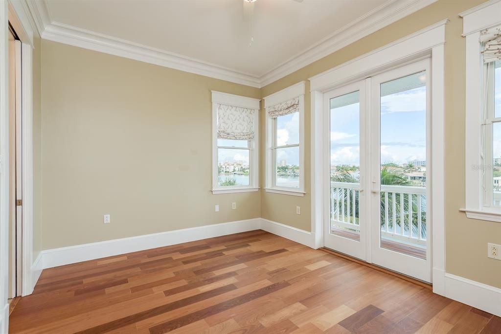 En Venta: $4,250,000 (5 camas, 4 baños, 4039 Pies cuadrados)