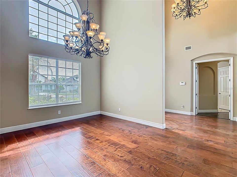 For Sale: $690,000 (4 beds, 4 baths, 4034 Square Feet)