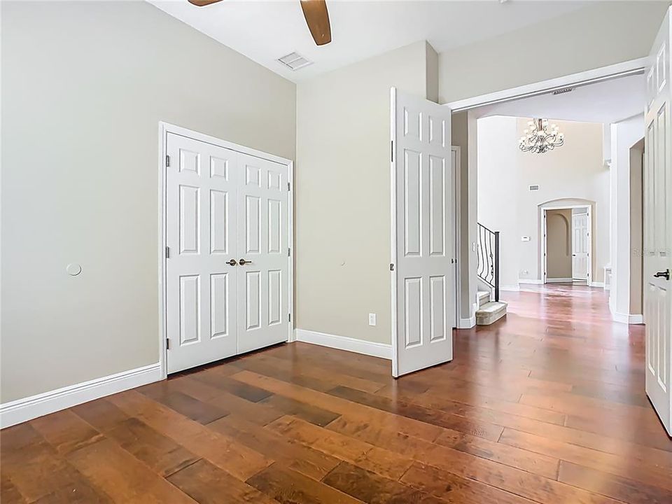 For Sale: $690,000 (4 beds, 4 baths, 4034 Square Feet)