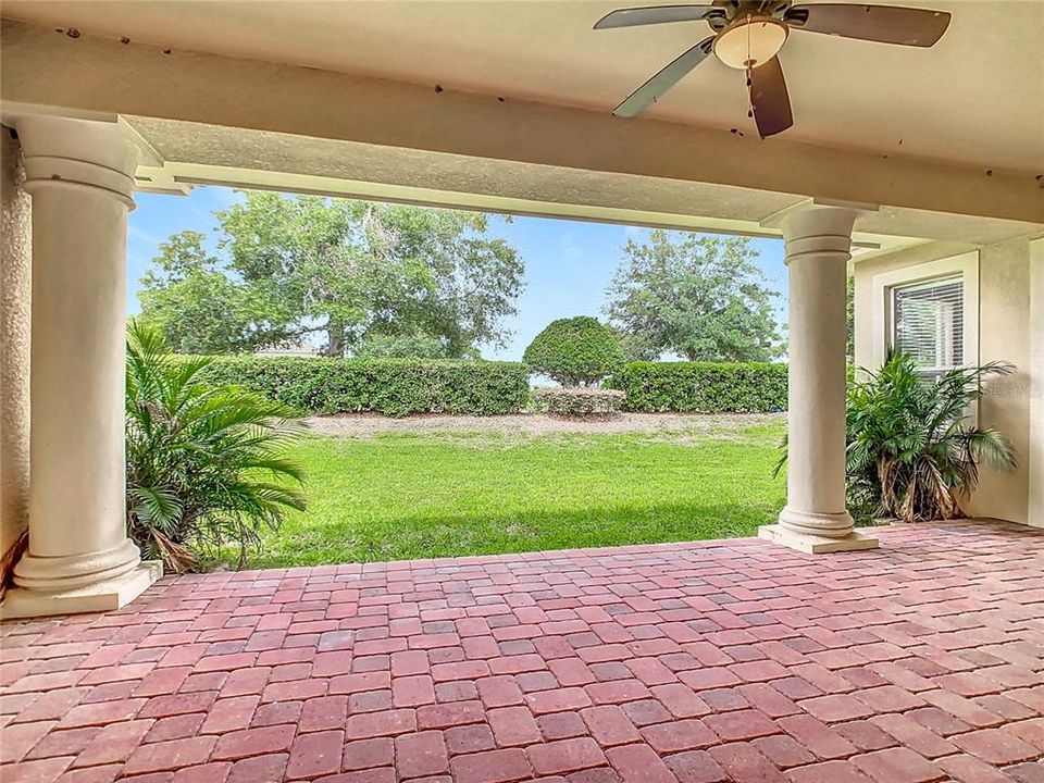 For Sale: $690,000 (4 beds, 4 baths, 4034 Square Feet)