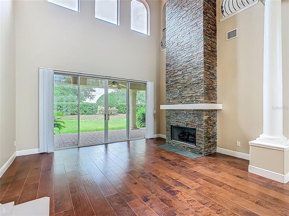 For Sale: $690,000 (4 beds, 4 baths, 4034 Square Feet)