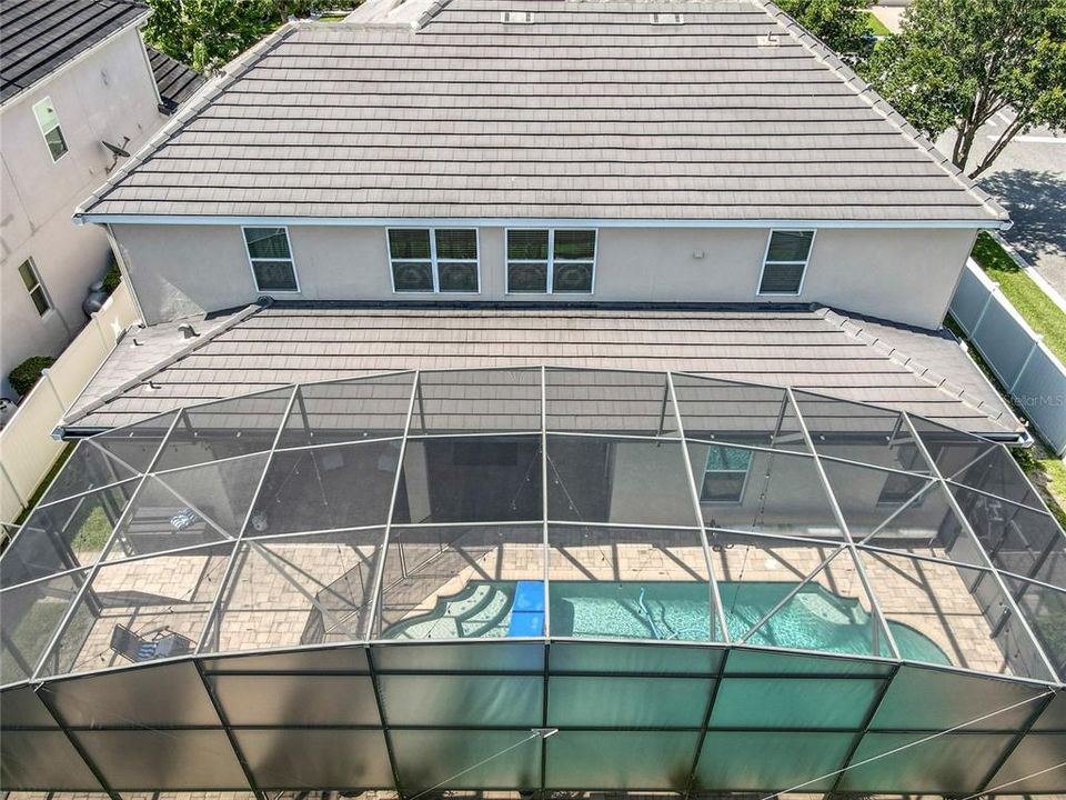 Active With Contract: $1,095,000 (5 beds, 4 baths, 4068 Square Feet)