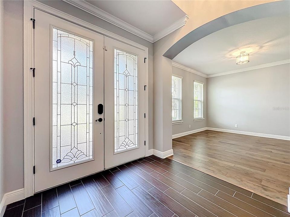 Active With Contract: $1,095,000 (5 beds, 4 baths, 4068 Square Feet)