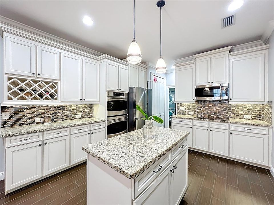 Active With Contract: $1,095,000 (5 beds, 4 baths, 4068 Square Feet)