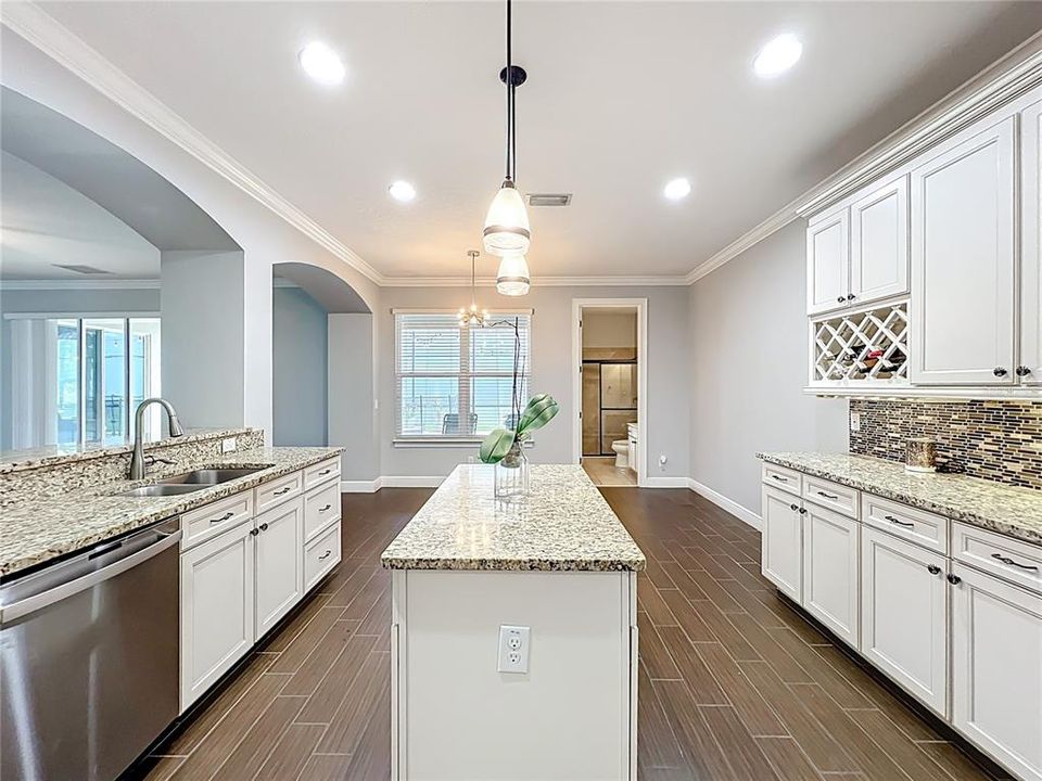 Active With Contract: $1,095,000 (5 beds, 4 baths, 4068 Square Feet)