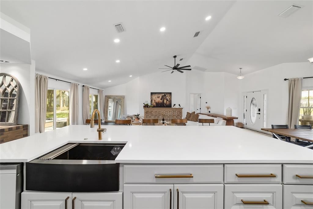 待售: $585,000 (3 贝兹, 2 浴室, 2178 平方英尺)