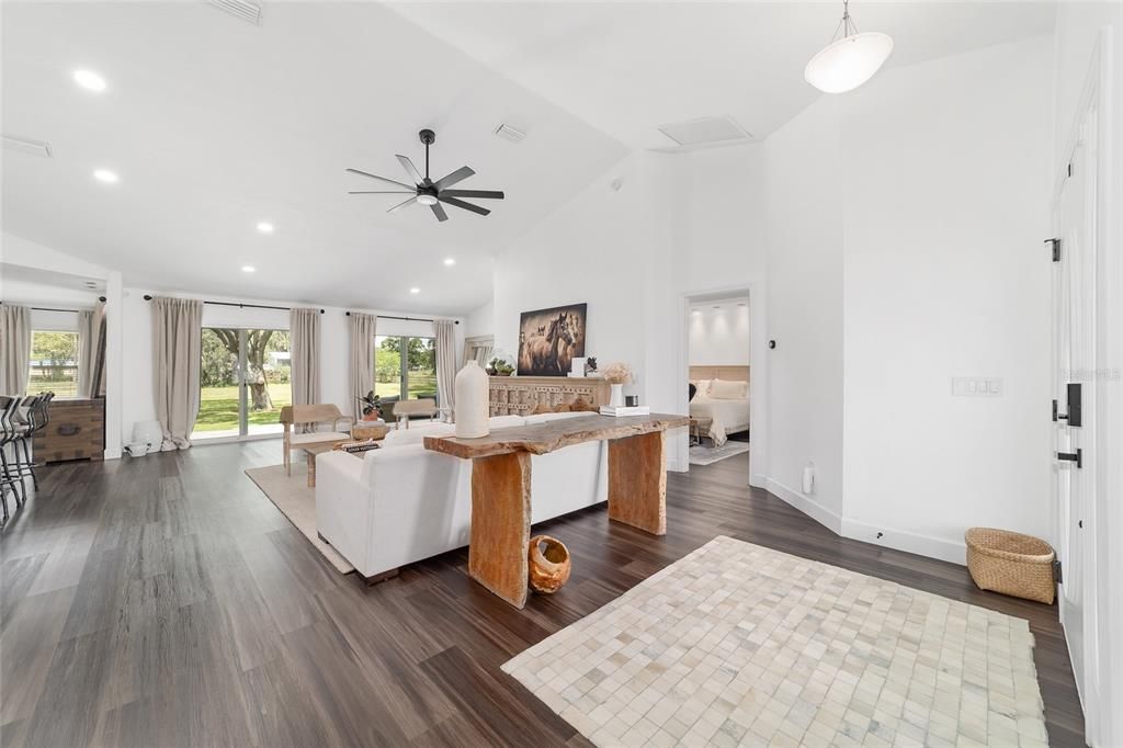 待售: $585,000 (3 贝兹, 2 浴室, 2178 平方英尺)