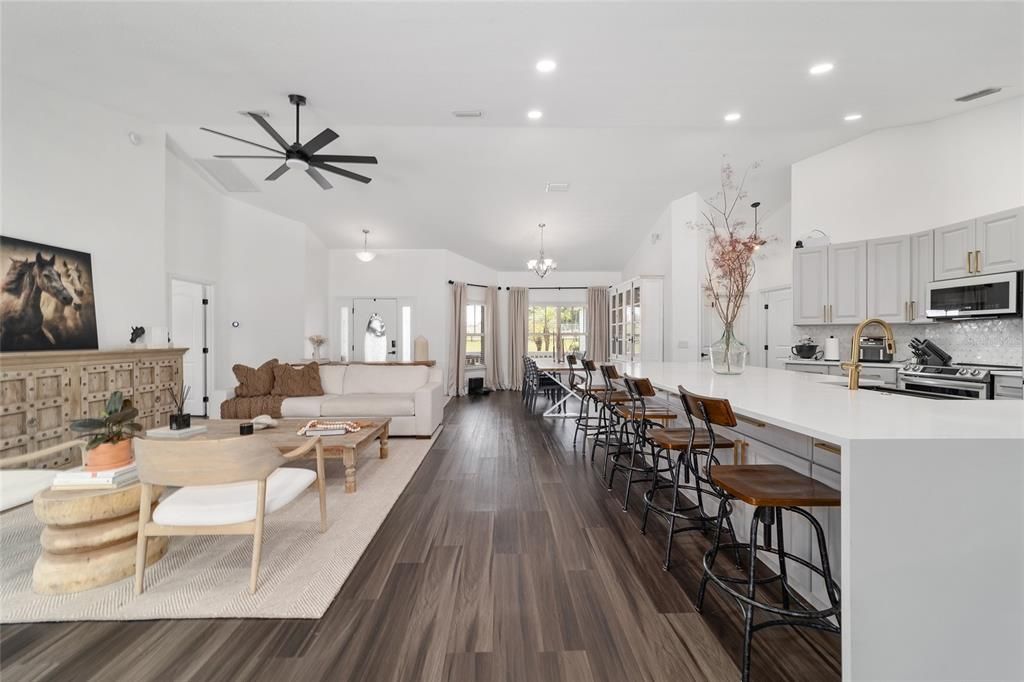 待售: $585,000 (3 贝兹, 2 浴室, 2178 平方英尺)