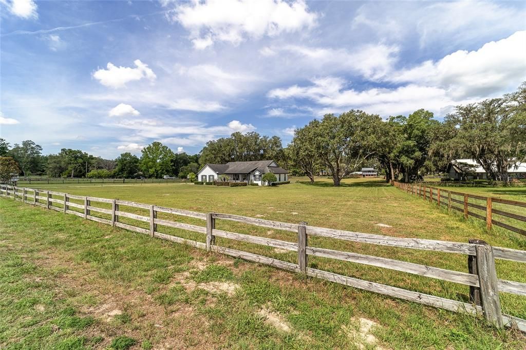 待售: $585,000 (3 贝兹, 2 浴室, 2178 平方英尺)