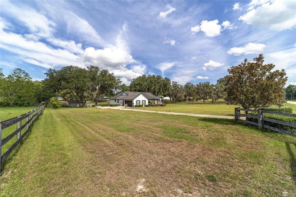 待售: $585,000 (3 贝兹, 2 浴室, 2178 平方英尺)