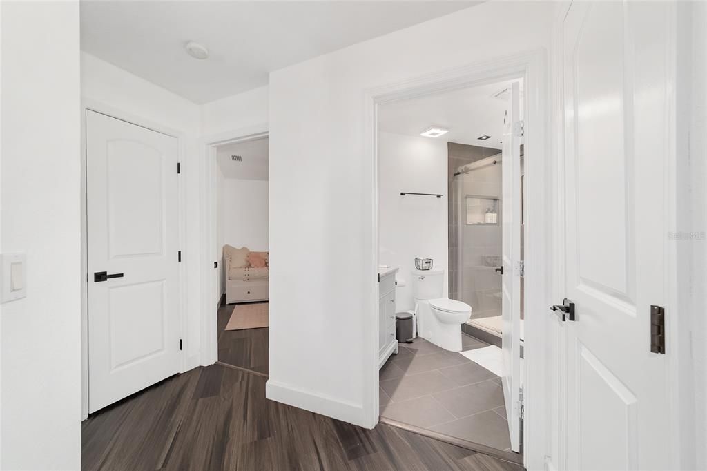 待售: $585,000 (3 贝兹, 2 浴室, 2178 平方英尺)