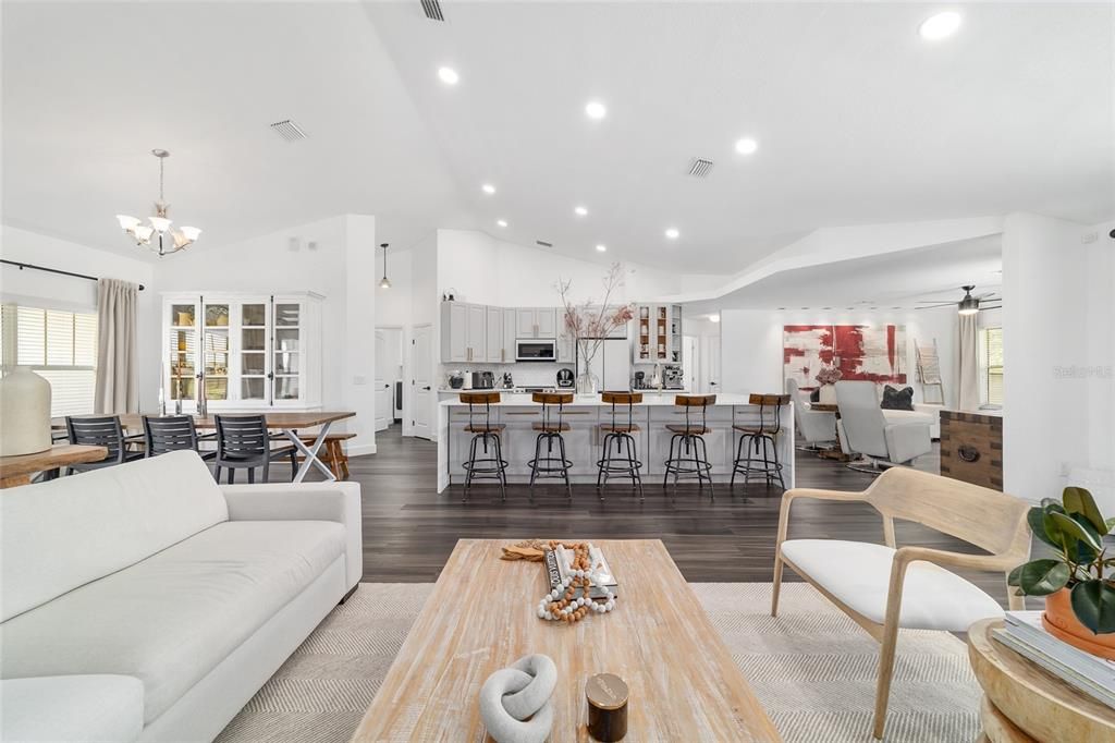 待售: $585,000 (3 贝兹, 2 浴室, 2178 平方英尺)