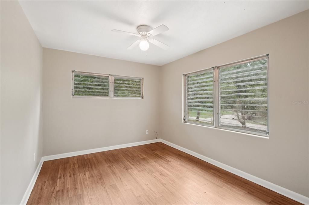 Activo con contrato: $229,900 (3 camas, 2 baños, 1399 Pies cuadrados)