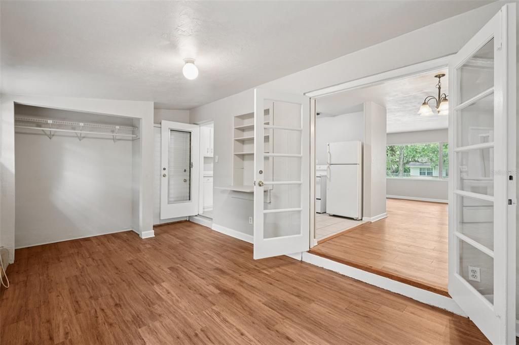 Activo con contrato: $229,900 (3 camas, 2 baños, 1399 Pies cuadrados)