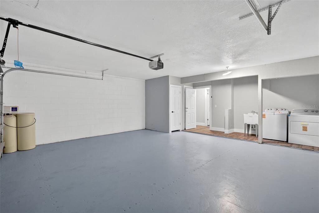 For Sale: $479,900 (4 beds, 2 baths, 2140 Square Feet)