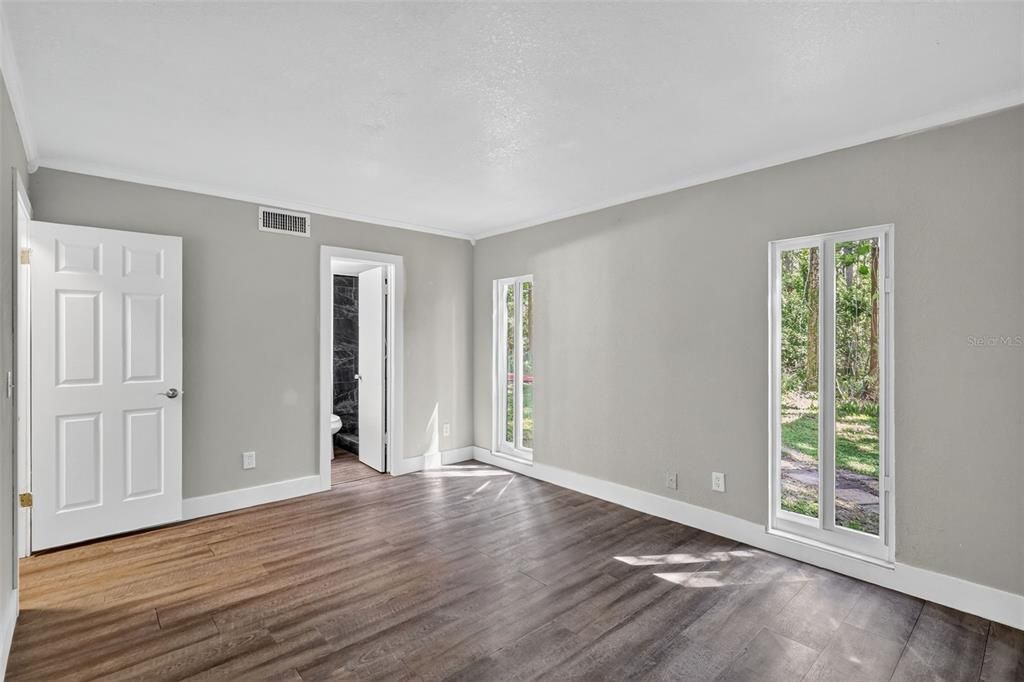 For Sale: $479,900 (4 beds, 2 baths, 2140 Square Feet)