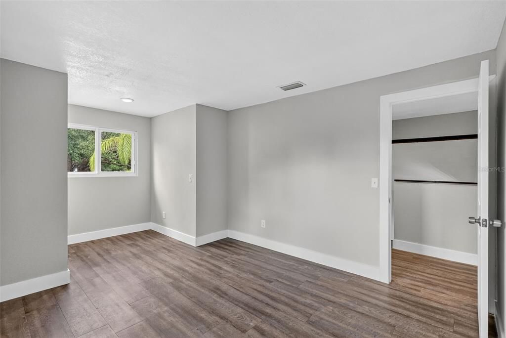 For Sale: $479,900 (4 beds, 2 baths, 2140 Square Feet)