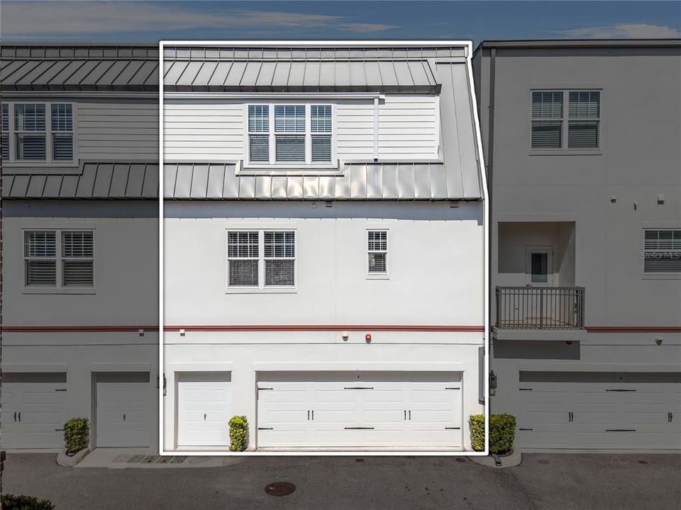 En Venta: $1,044,000 (3 camas, 3 baños, 2938 Pies cuadrados)