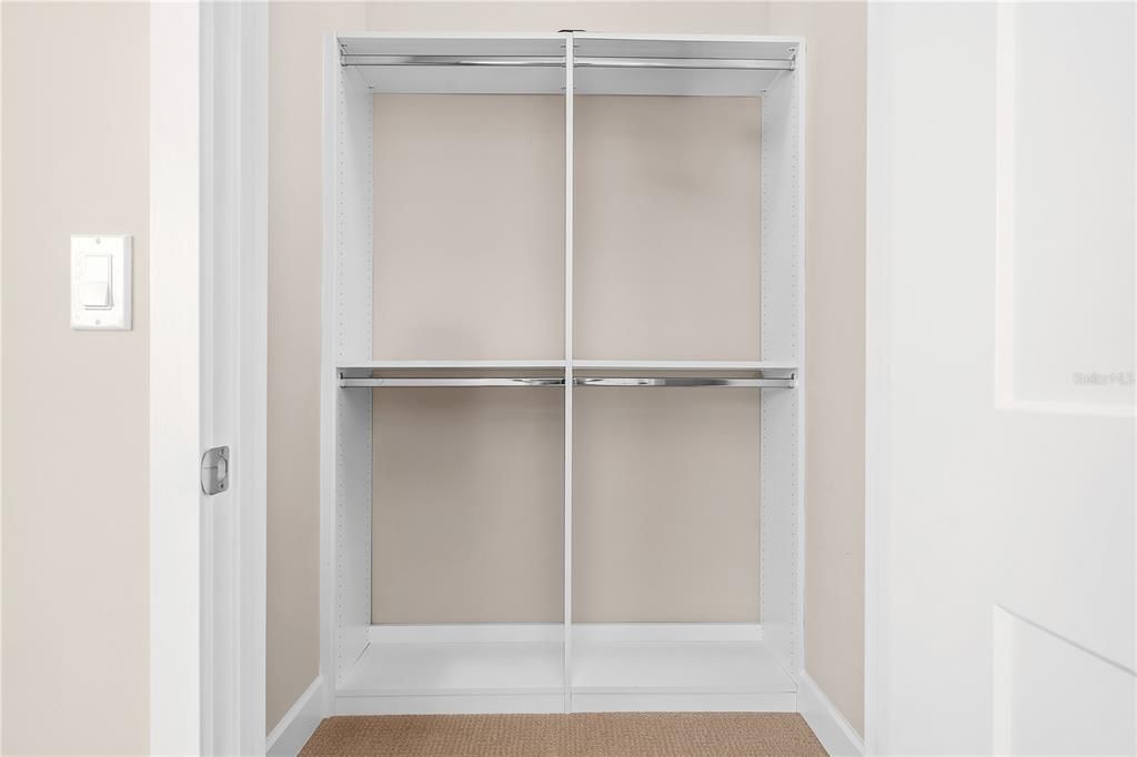 En Venta: $1,044,000 (3 camas, 3 baños, 2938 Pies cuadrados)