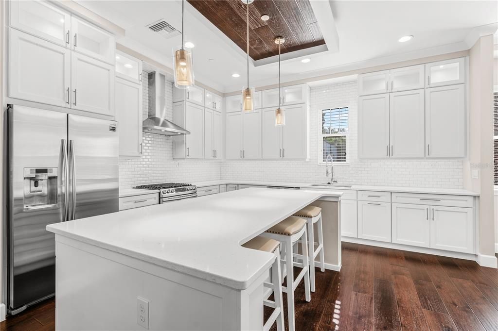 En Venta: $1,044,000 (3 camas, 3 baños, 2938 Pies cuadrados)