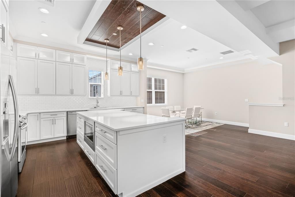 En Venta: $1,044,000 (3 camas, 3 baños, 2938 Pies cuadrados)