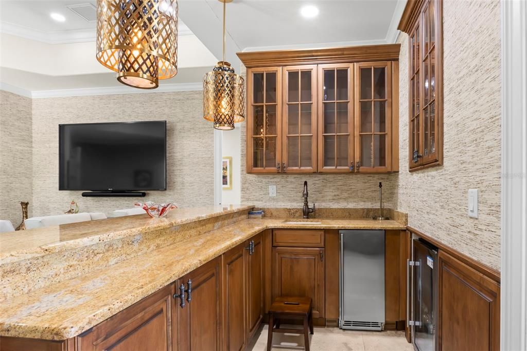 На продажу: $7,999,000 (4 спален, 4 ванн, 7042 Квадратных фут)