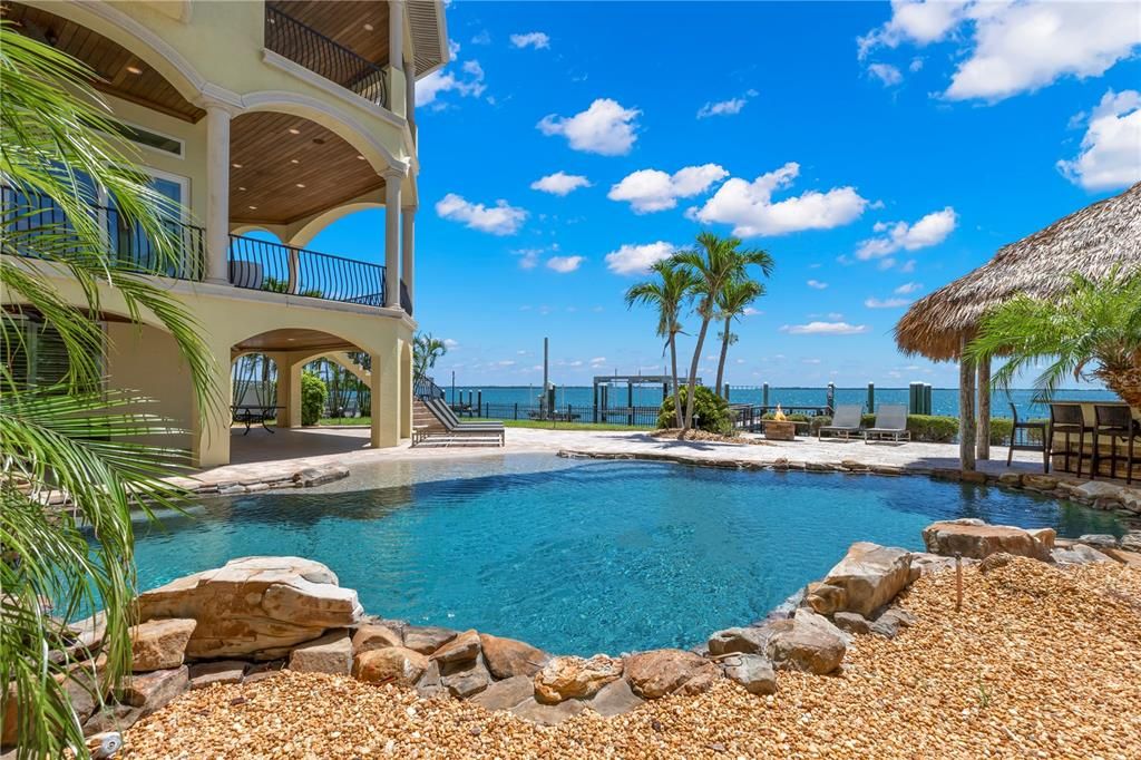 На продажу: $7,999,000 (4 спален, 4 ванн, 7042 Квадратных фут)