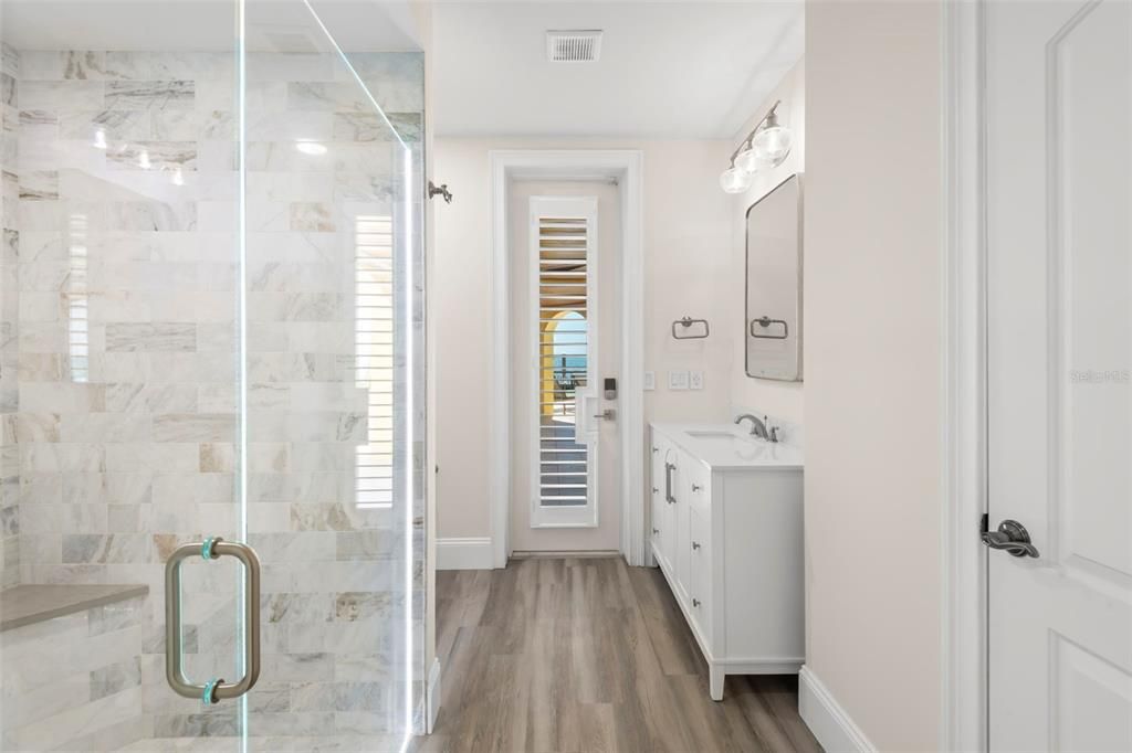 На продажу: $7,999,000 (4 спален, 4 ванн, 7042 Квадратных фут)