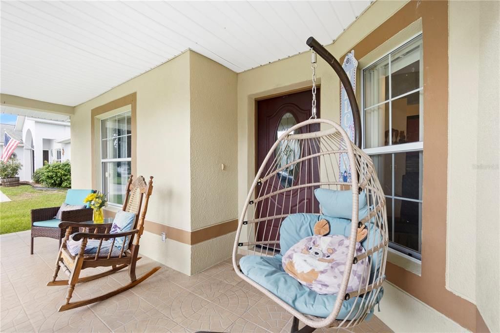 En Venta: $389,000 (4 camas, 2 baños, 1971 Pies cuadrados)