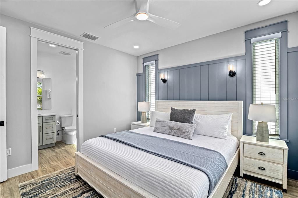 For Sale: $5,699,000 (7 beds, 7 baths, 3600 Square Feet)