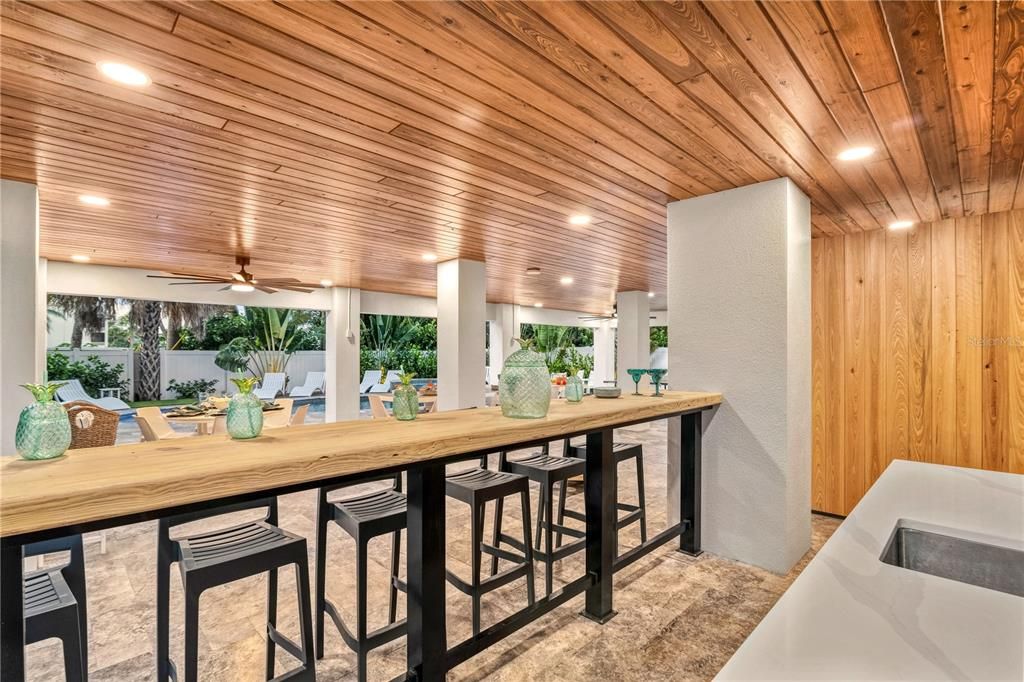 For Sale: $5,699,000 (7 beds, 7 baths, 3600 Square Feet)