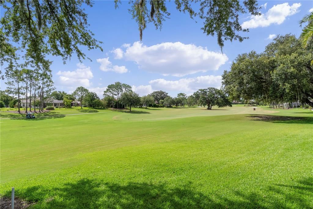 合同活跃: $850,000 (3 贝兹, 2 浴室, 2578 平方英尺)