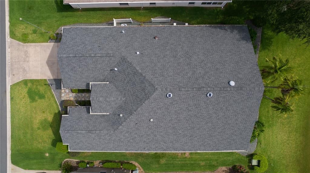 合同活跃: $850,000 (3 贝兹, 2 浴室, 2578 平方英尺)