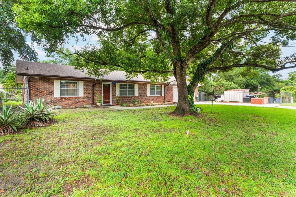 最近售出: $329,900 (3 贝兹, 2 浴室, 1316 平方英尺)