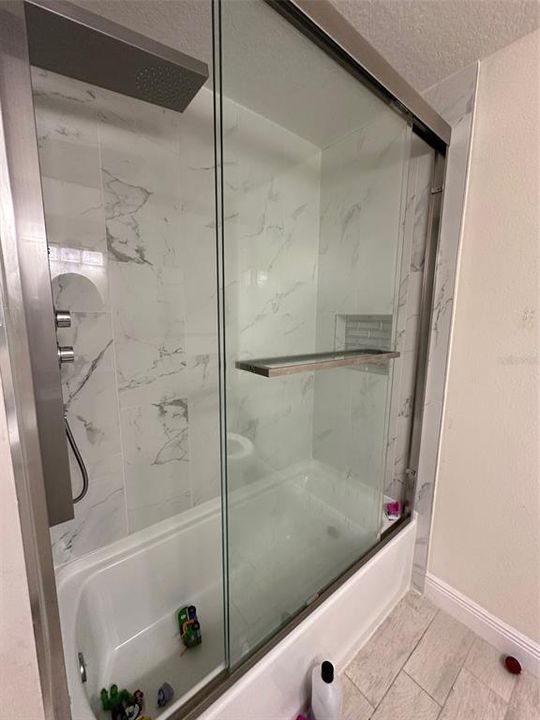 Active With Contract: $242,400 (4 beds, 3 baths, 1915 Square Feet)