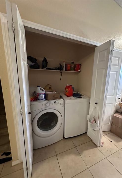 Active With Contract: $242,400 (4 beds, 3 baths, 1915 Square Feet)