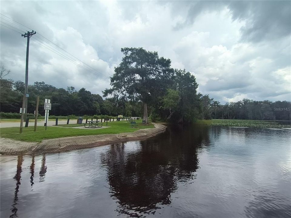 待售: $1,200,000 (32.00 acres)