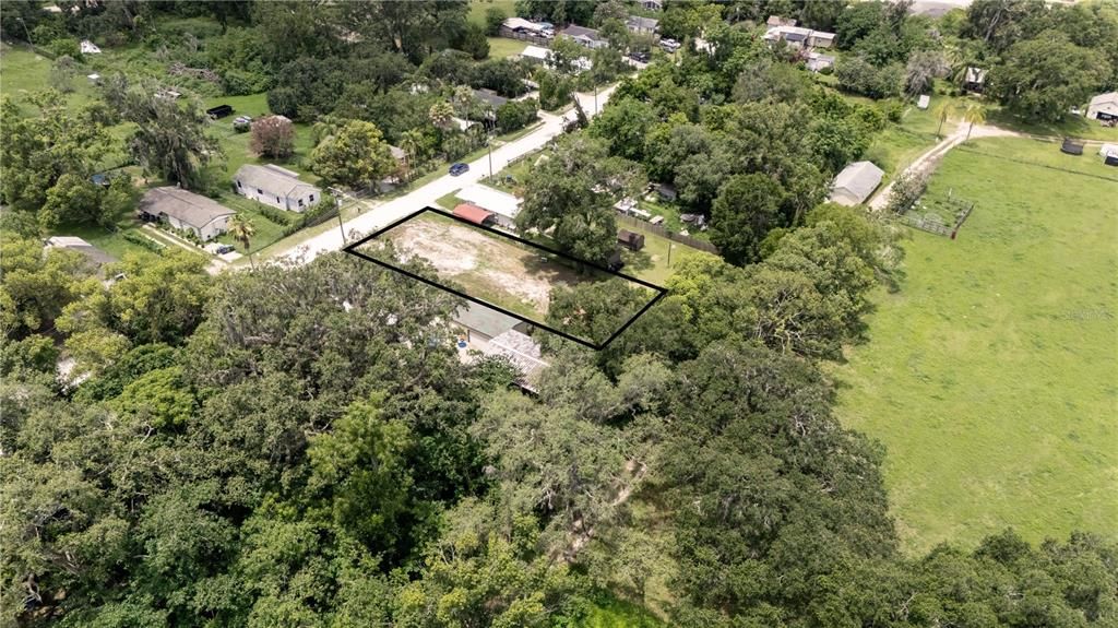 En Venta: $68,500 (0.23 acres)