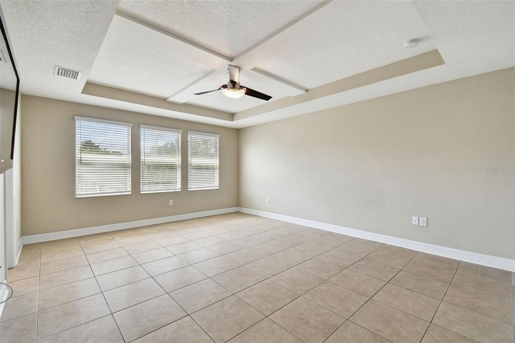 For Sale: $689,000 (4 beds, 3 baths, 2933 Square Feet)