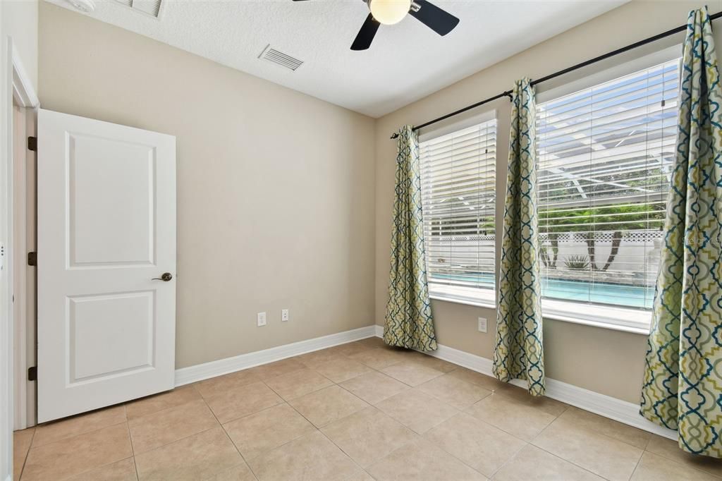 For Sale: $689,000 (4 beds, 3 baths, 2933 Square Feet)