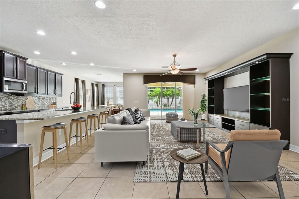 For Sale: $689,000 (4 beds, 3 baths, 2933 Square Feet)