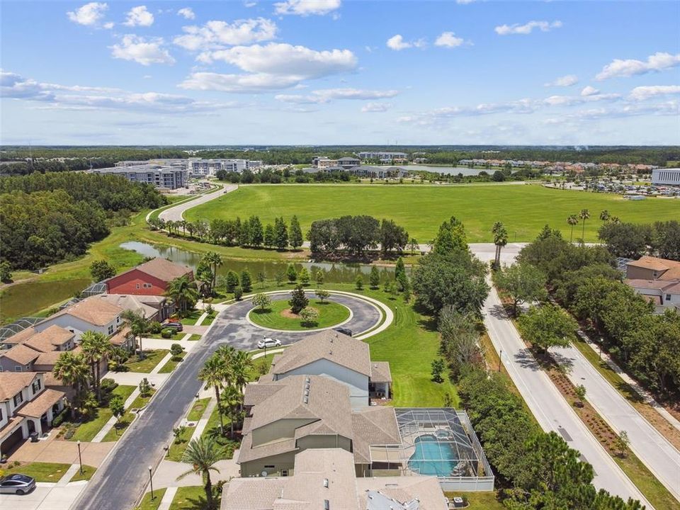 For Sale: $689,000 (4 beds, 3 baths, 2933 Square Feet)