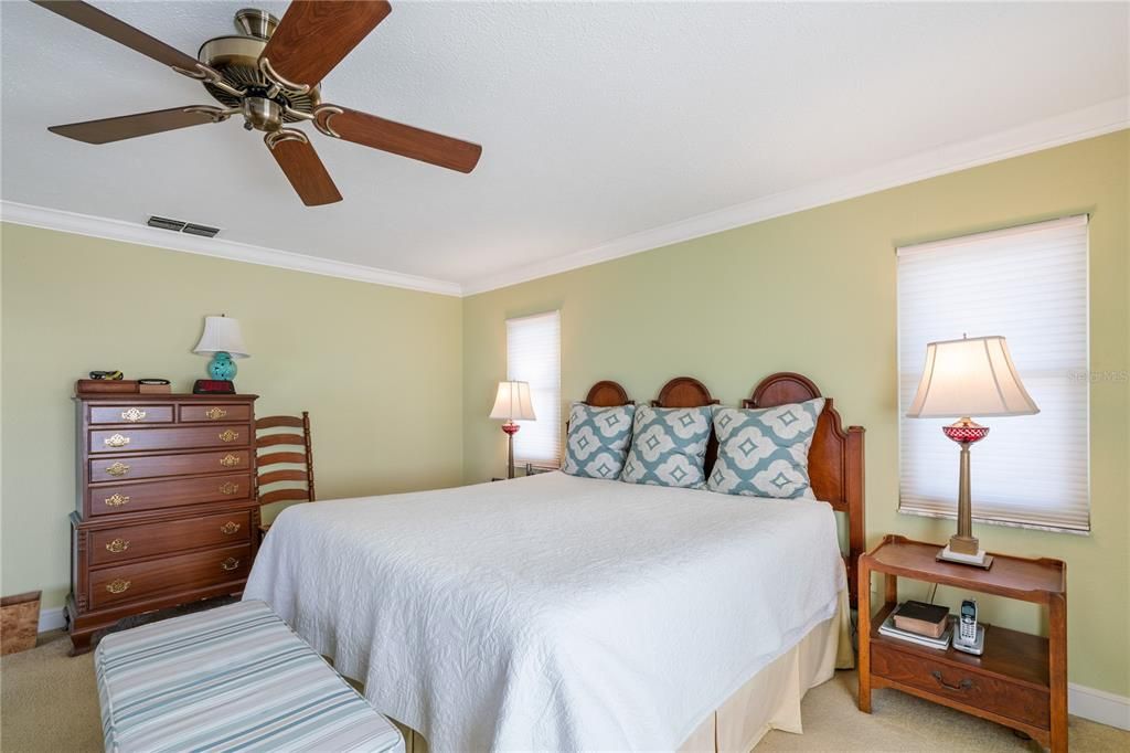 待售: $2,500,000 (3 贝兹, 2 浴室, 2720 平方英尺)