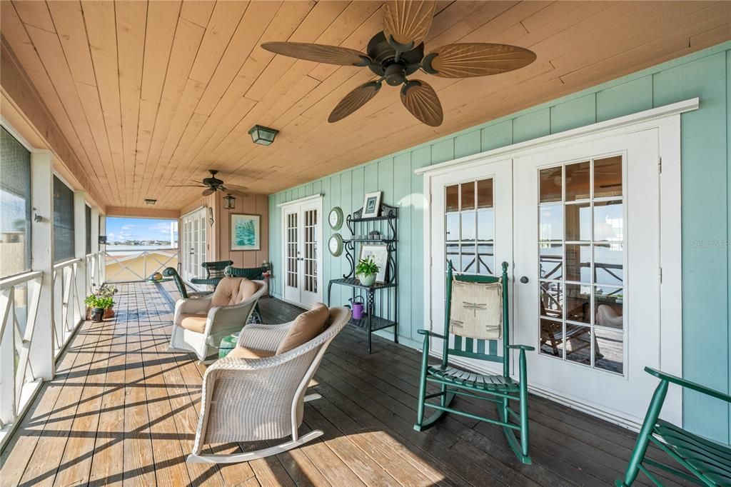 待售: $2,500,000 (3 贝兹, 2 浴室, 2720 平方英尺)