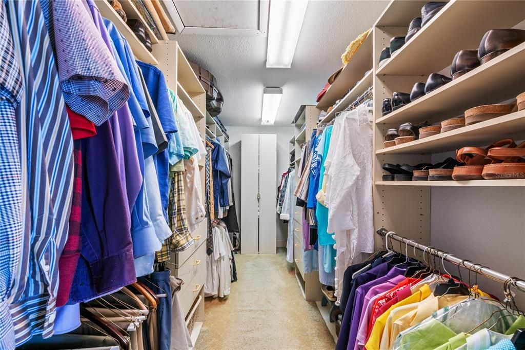 待售: $2,500,000 (3 贝兹, 2 浴室, 2720 平方英尺)