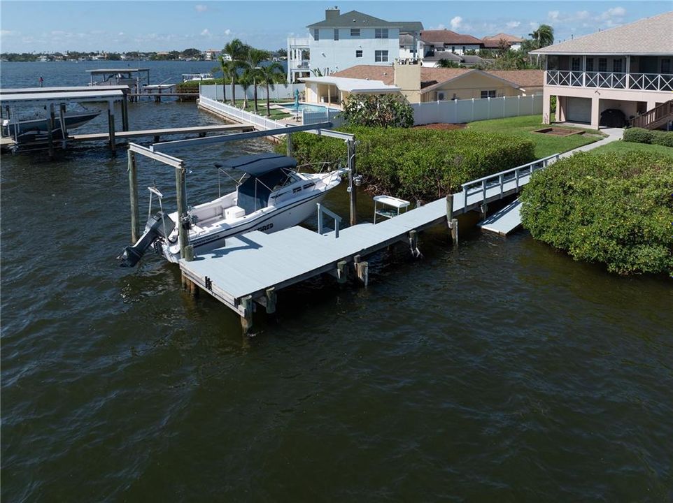 待售: $2,500,000 (3 贝兹, 2 浴室, 2720 平方英尺)