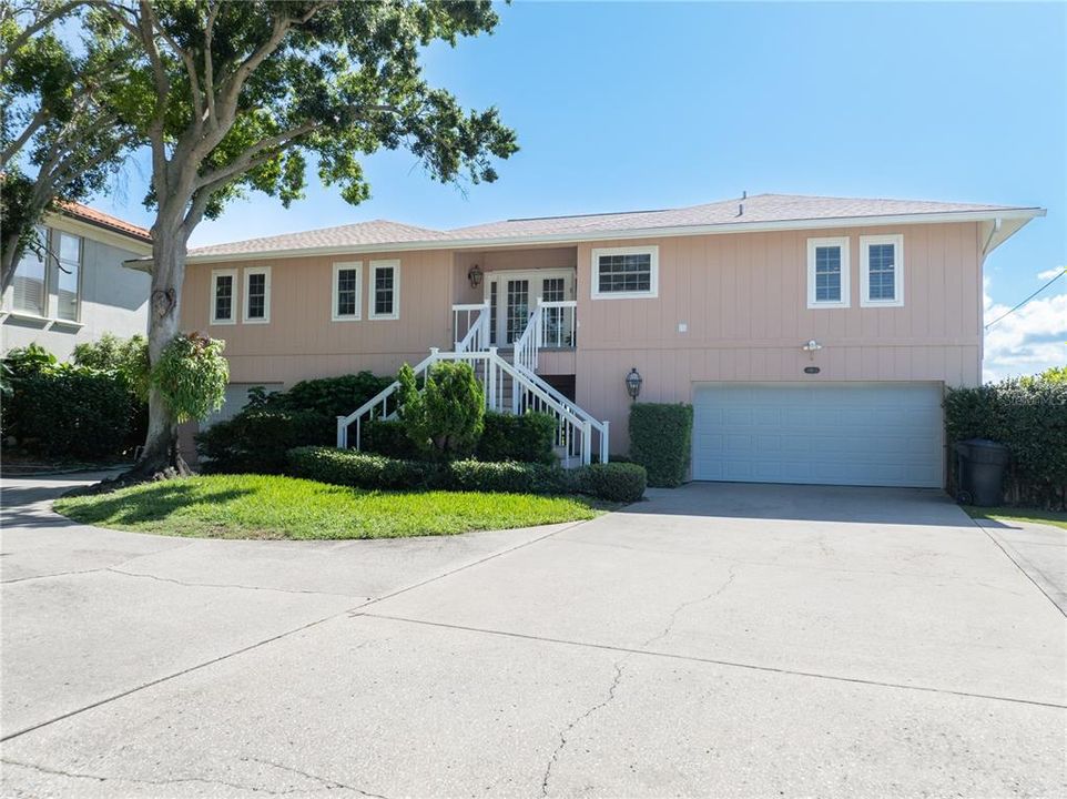 待售: $2,500,000 (3 贝兹, 2 浴室, 2720 平方英尺)